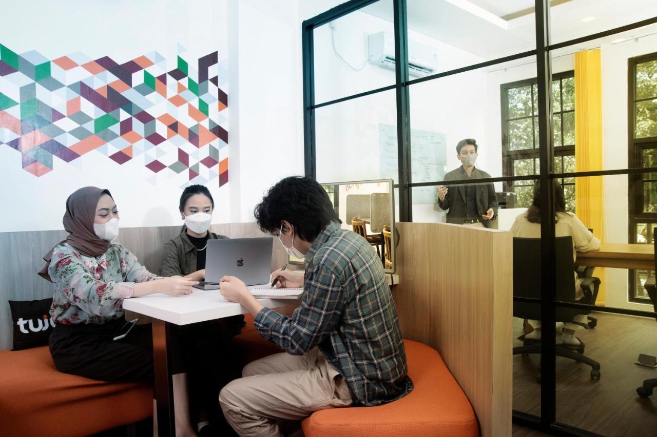 Auberge de jeunesse Tuju Arteri Pods à Jakarta Extérieur photo